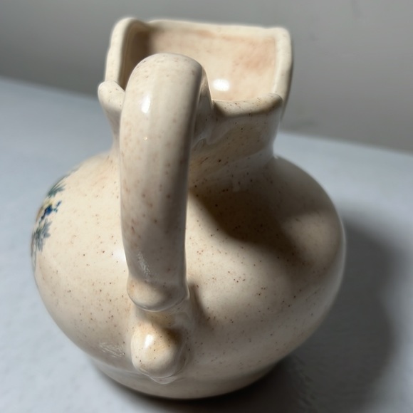 Vintage Ceramic Pitcher and Bowl Set with Daisy Floral Design on Front - Picture 5 of 10